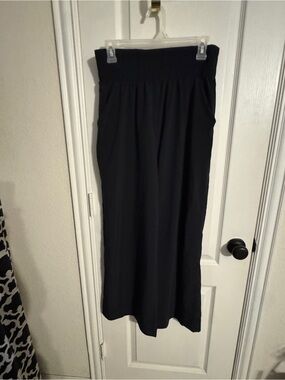 all in motion Black Pants - Sleek Tech Material